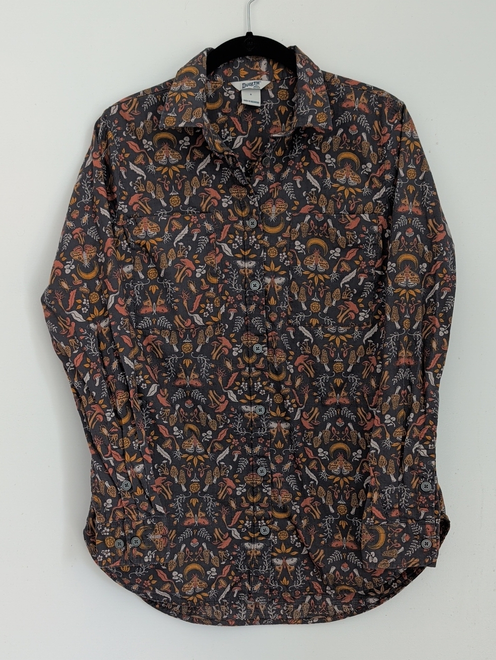 Duluth Trading Co Mushroom And Moth Button Up Long Sleeve Shirt Size Small